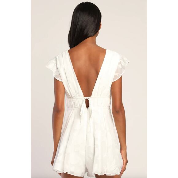 Lulus All About The Flowers White Burnout Floral Ruffled Romper Medium NWT - Picture 3 of 12